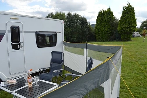 Maypole 5 Panel Steel Poled Windbreak MP9538 3 Maypole 5 Panel Steel Poled Windbreak MP9538 - Image 3