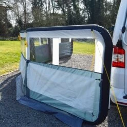 Maypole 5 Panel Inflatable Windbreak (Single Point Inflation) MP9539 -Campingandleisure Shop 9539 3 1