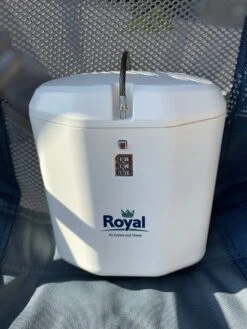 Royal Leisure Universal Portable Safe 1.5l Safety Deposit Box R765 -Campingandleisure Shop fa803b8f19a8fafacd9effb915050976ef17322e