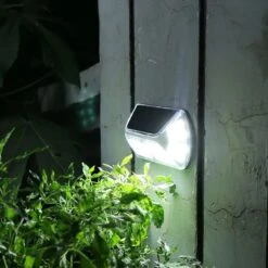 Gardenwize Solar Motion Sensor LED Security Light GW461 -Campingandleisure Shop gw461 1 800x800 2