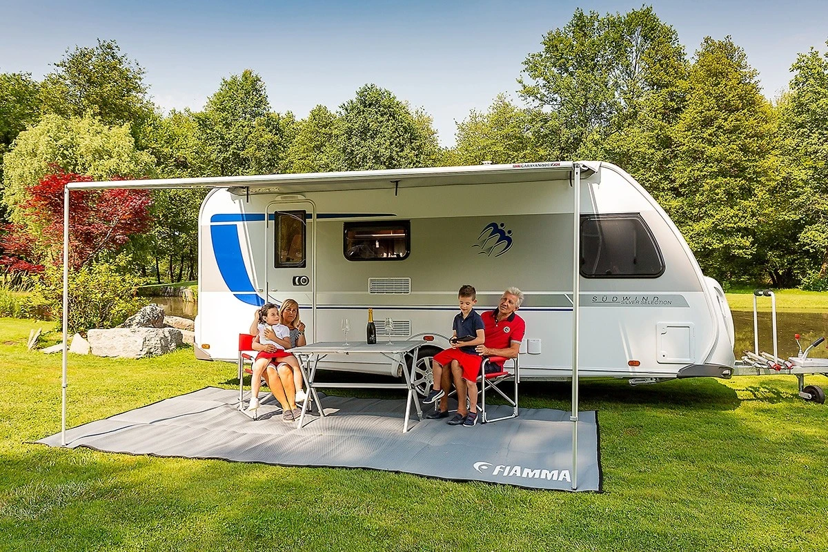 Fiamma Caravanstore XL Lightweight Awning Royal Grey Sizes 280,310,360,410,440,500,550 (Grey Outer Bag) 7 Fiamma Caravanstore XL Lightweight Awning Royal Grey Sizes 280,310,360,410,440,500,550 (Grey Outer Bag) - Image 7