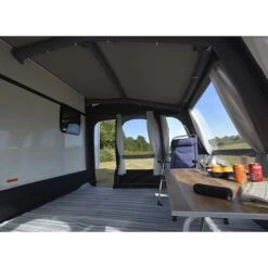 Dometic Grande AIR All-Season 390 S 9120001109 2023 -Campingandleisure Shop kampagrandeallseason390inside compressor 2